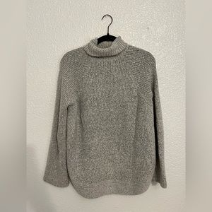 Women’s long sleeve gray turtleneck sweater